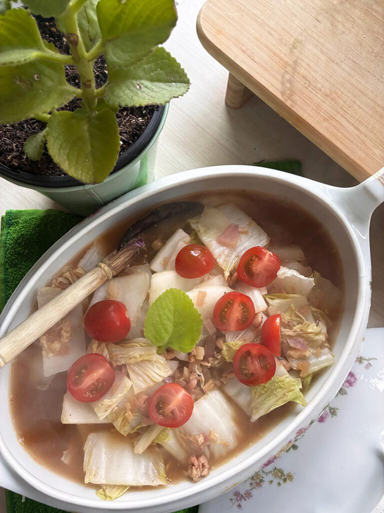 sajoer asem kool met ebi