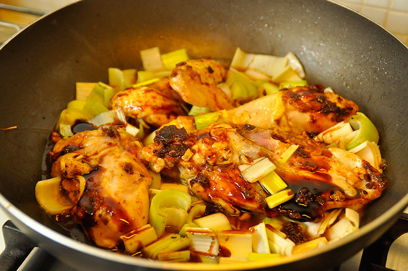 Kip met Taotjo smoren