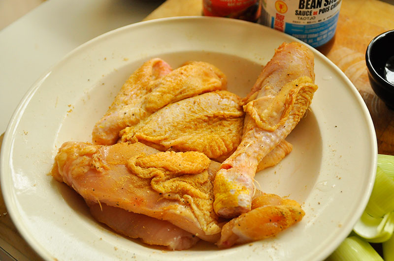 Kip met Taotjo gemarineerd