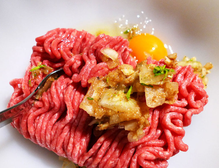 rempejek-with-minced-beef-indonesian-hamburgers-classic-recipe